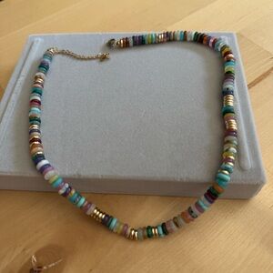 Multi-coloured natural stones necklace with gold accents